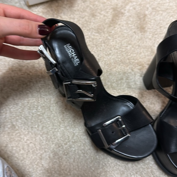 Heels - Picture 3 of 4